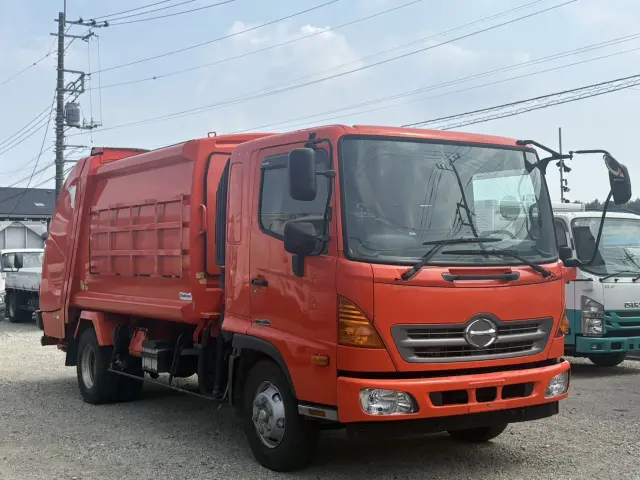 日野 レンジャー SDG-FD7JGAA(2WD)の写真2