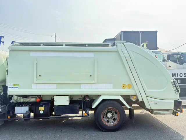 いすゞ エルフ SKG-NPR85YN(2WD)の写真7