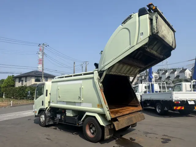 いすゞ エルフ SKG-NPR85YN(2WD)の写真13