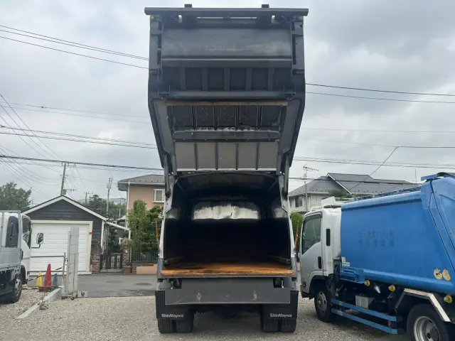 三菱 ファイター QKG-FK72FZ(2WD)の写真8