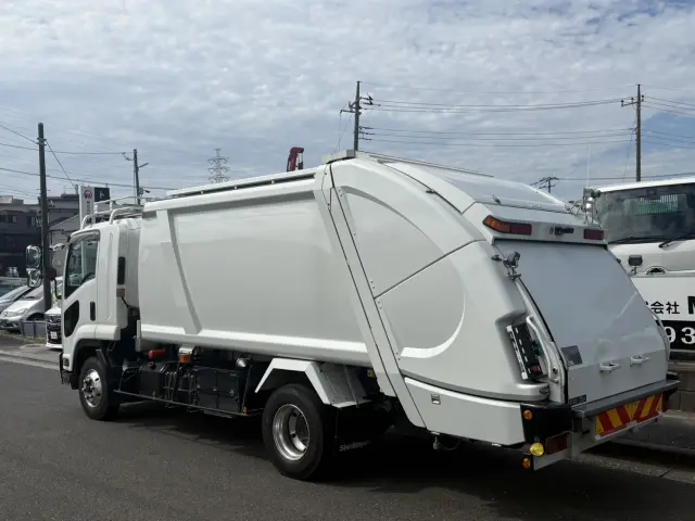 いすゞ フォワード TKG-FRR90S2(2WD)の写真4