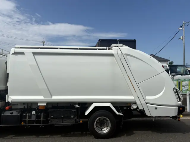 いすゞ フォワード TKG-FRR90S2(2WD)の写真7