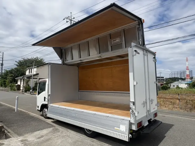 いすゞ エルフ TKG-NMR85AN(2WD)の写真17