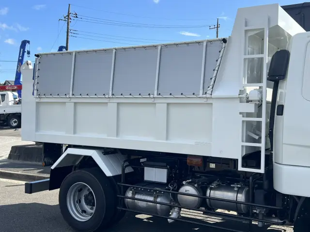 三菱 ファイター 2KG-FK62FZ(2WD)の写真6