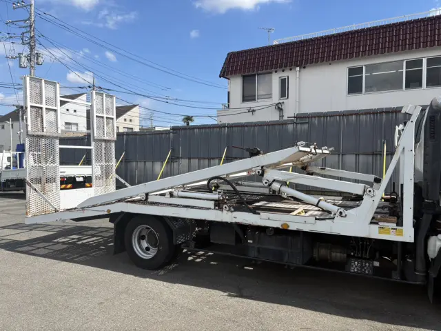 いすゞ エルフ SKG-NPR85YN(2WD)の写真6