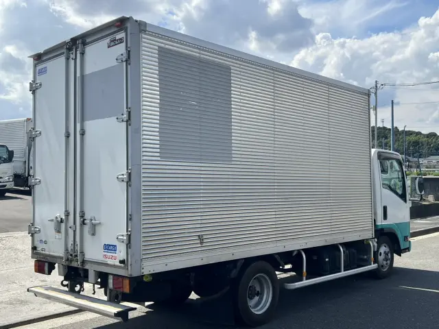 いすゞ エルフ TRG-NMR85AN(2WD)の写真3