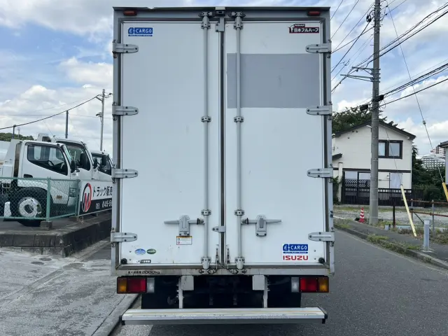 いすゞ エルフ TRG-NMR85AN(2WD)の写真8