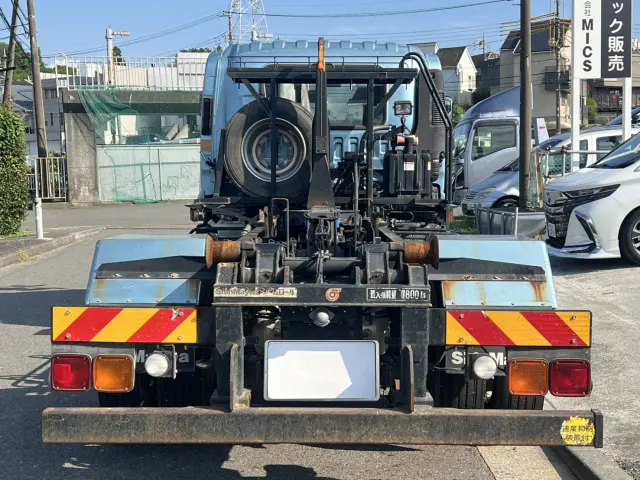 いすゞ フォワード 2PG-FTR90U2(2WD)の写真6