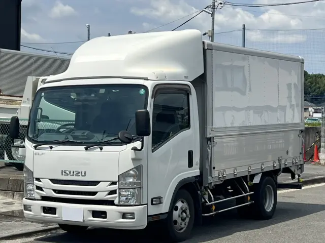 いすゞ エルフ 2RG-NPR88AN(2WD)の写真1