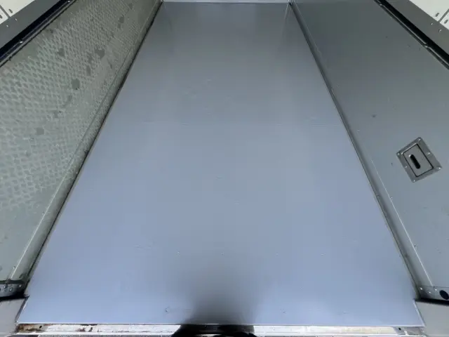 いすゞ エルフ 2RG-NPR88AN(2WD)の写真12