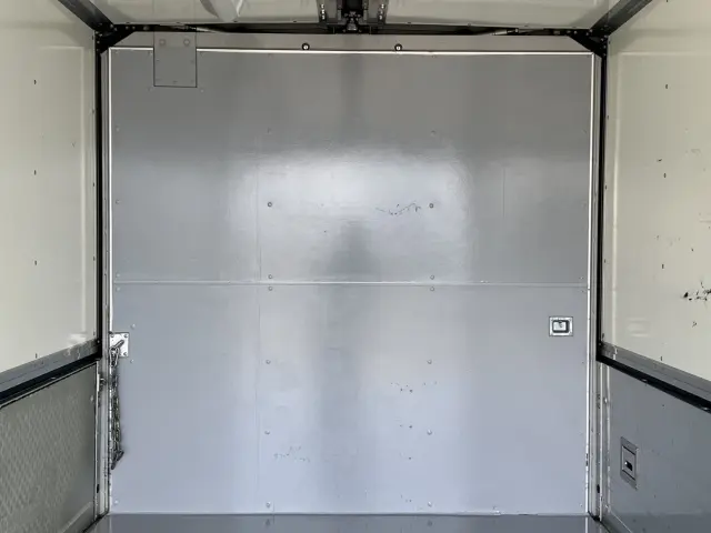 いすゞ エルフ 2RG-NPR88AN(2WD)の写真13