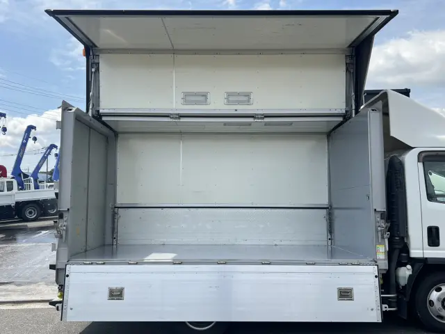 いすゞ エルフ 2RG-NPR88AN(2WD)の写真16