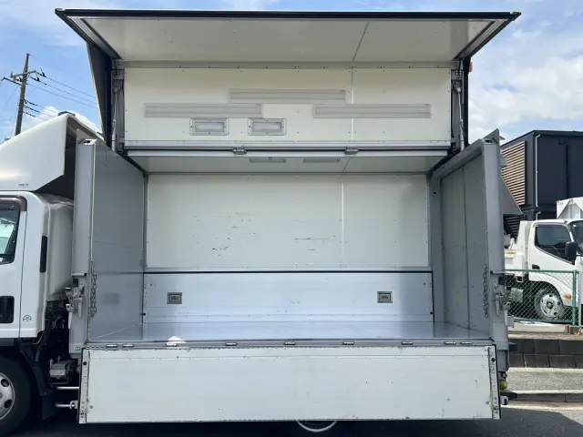いすゞ エルフ 2RG-NPR88AN(2WD)の写真18