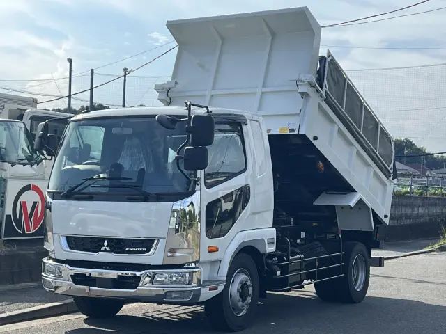 三菱 ファイター 2KG-FK62FZ(2WD)の写真1