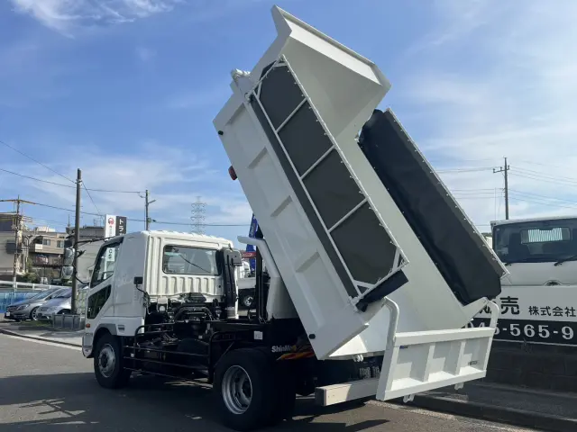 三菱 ファイター 2KG-FK62FZ(2WD)の写真9