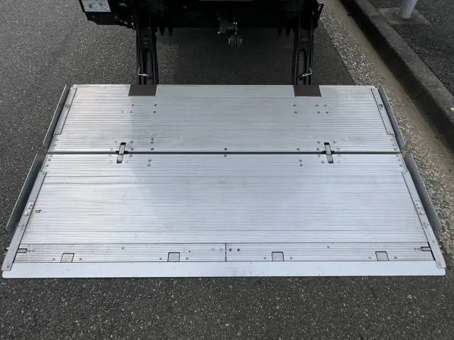 トヨタ ダイナ 2KG-XZU730(2WD)の写真10