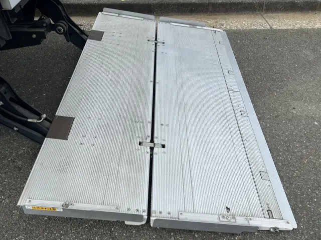 トヨタ ダイナ 2KG-XZU730(2WD)の写真11