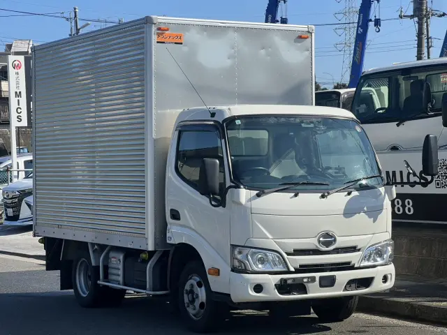 日野 デュトロ 2RG-XZC605M(2WD)の写真2