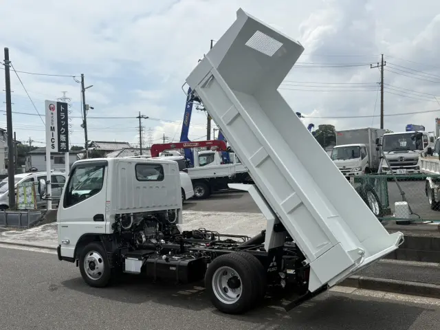 三菱 キャンター 2RG-FBA60(2WD)の写真10
