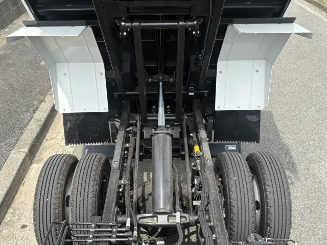 三菱 キャンター 2RG-FBA60(2WD)の写真15