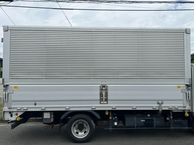 三菱 キャンター 2PG-FEAV0(2WD)の写真6