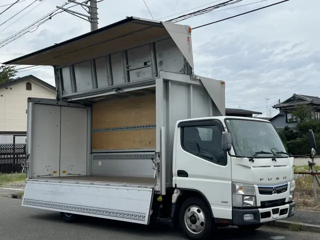 三菱 キャンター 2PG-FEAV0(2WD)の写真15