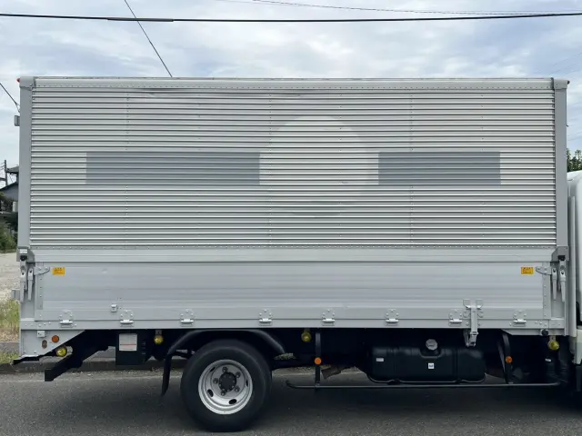 いすゞ エルフ TKG-NMR85N(2WD)の写真6