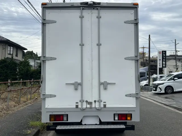 いすゞ エルフ TKG-NMR85N(2WD)の写真8