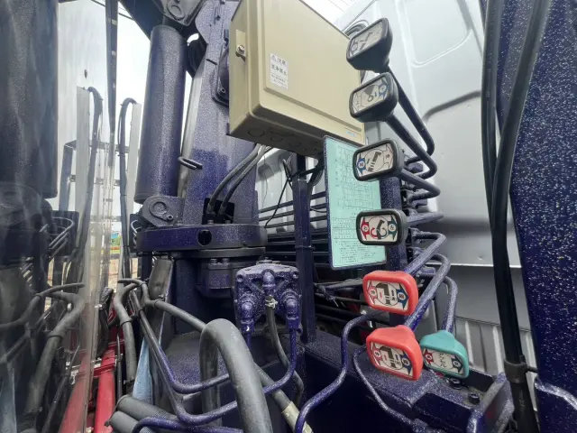 三菱 キャンター KC-FF658F(6x4)の写真22
