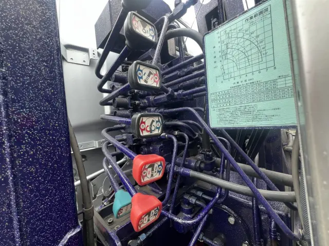 三菱 キャンター KC-FF658F(6x4)の写真23