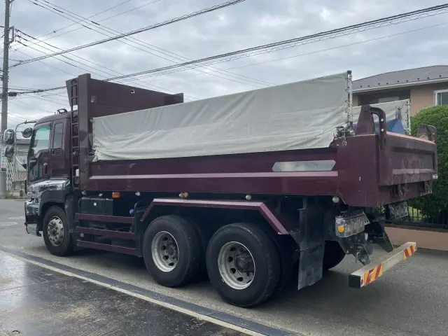 いすゞ ギガ QKG-CXZ77AT(6x2)の写真4