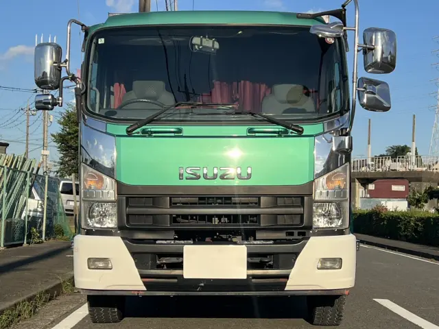 いすゞ フォワード LKG-FTR90S2(2WD)の写真5