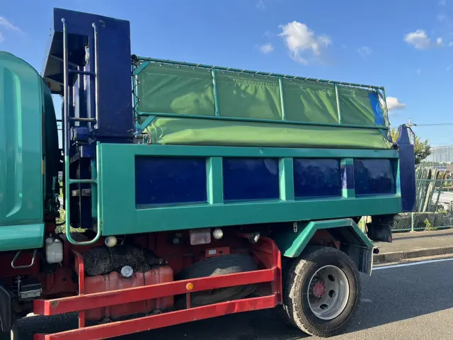 いすゞ フォワード LKG-FTR90S2(2WD)の写真7