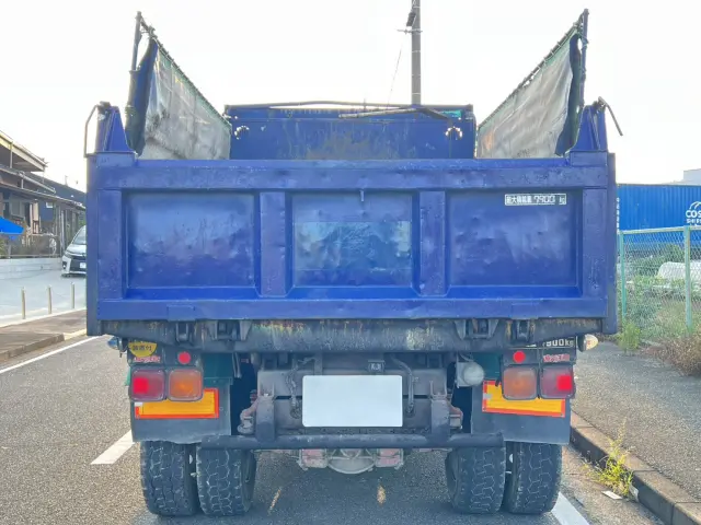 いすゞ フォワード LKG-FTR90S2(2WD)の写真8