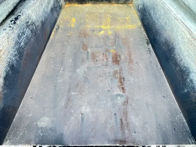いすゞ フォワード LKG-FTR90S2(2WD)の写真11
