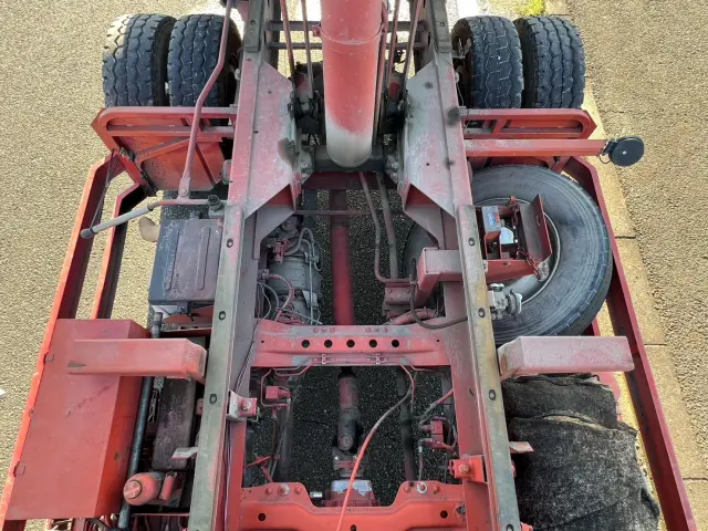 いすゞ フォワード LKG-FTR90S2(2WD)の写真15