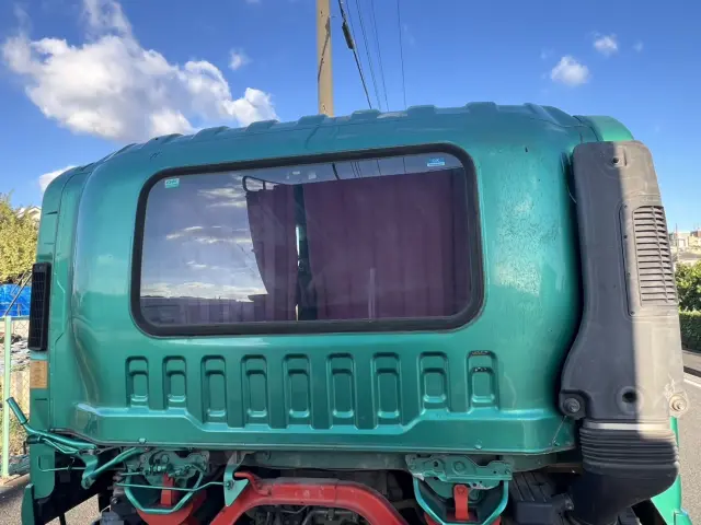 いすゞ フォワード LKG-FTR90S2(2WD)の写真16