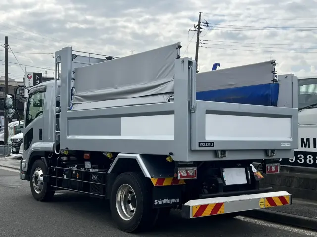 いすゞ フォワード 2RG-FTR90U4(2WD)の写真4
