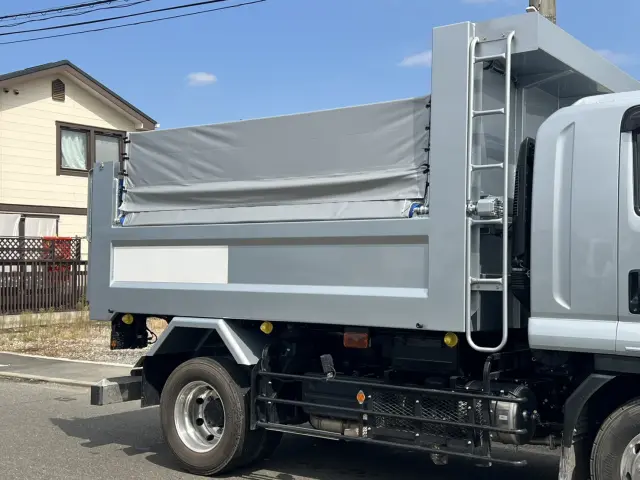 いすゞ フォワード 2RG-FTR90U4(2WD)の写真6