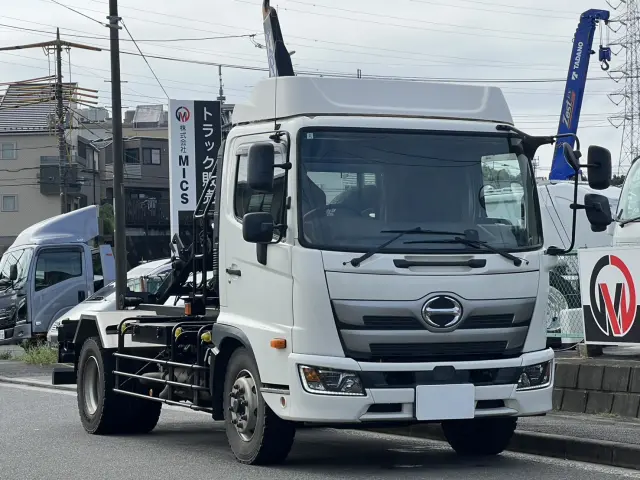 日野 レンジャー 2PG-FJ2ABA(2WD)の写真2