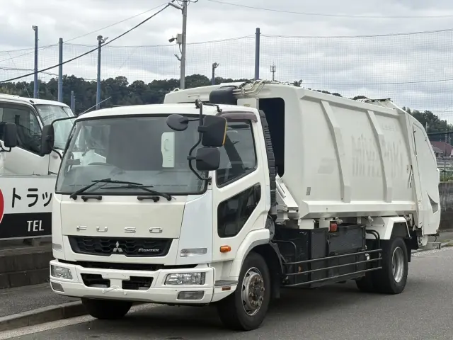 三菱 ファイター QKG-FK72FZ(2WD)の写真1