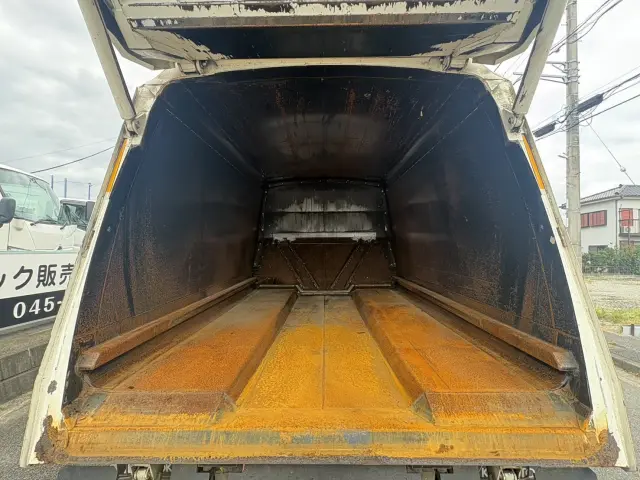 三菱 ファイター QKG-FK72FZ(2WD)の写真17