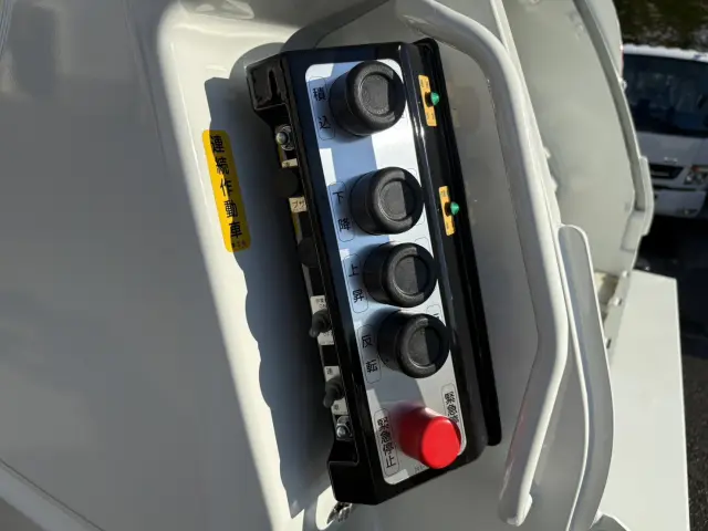 三菱 ファイター 2KG-FK72F(2WD)の写真15