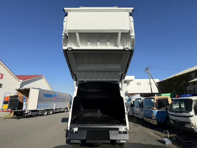 三菱 ファイター 2KG-FK72F(2WD)の写真17