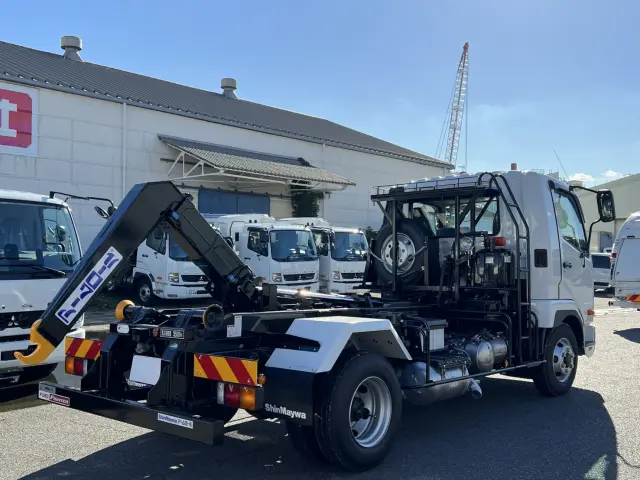 三菱 ファイター 2KG-FK72F(2WD)の写真8