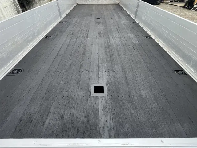 三菱 ファイター 2KG-FK62FZ(2WD)の写真12