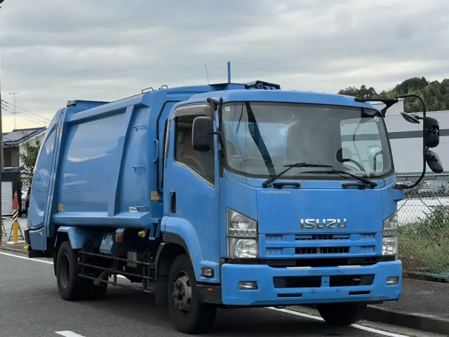 いすゞ フォワード SKG-FSR90S2(2WD)の写真2