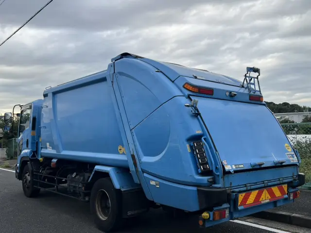 いすゞ フォワード SKG-FSR90S2(2WD)の写真4