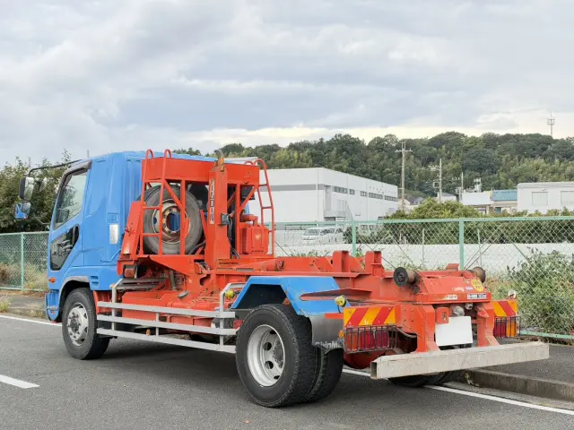 三菱 ファイター QKG-FK62FZ(2WD)の写真4
