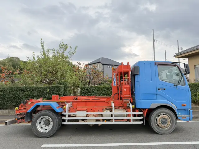 三菱 ファイター QKG-FK62FZ(2WD)の写真6
